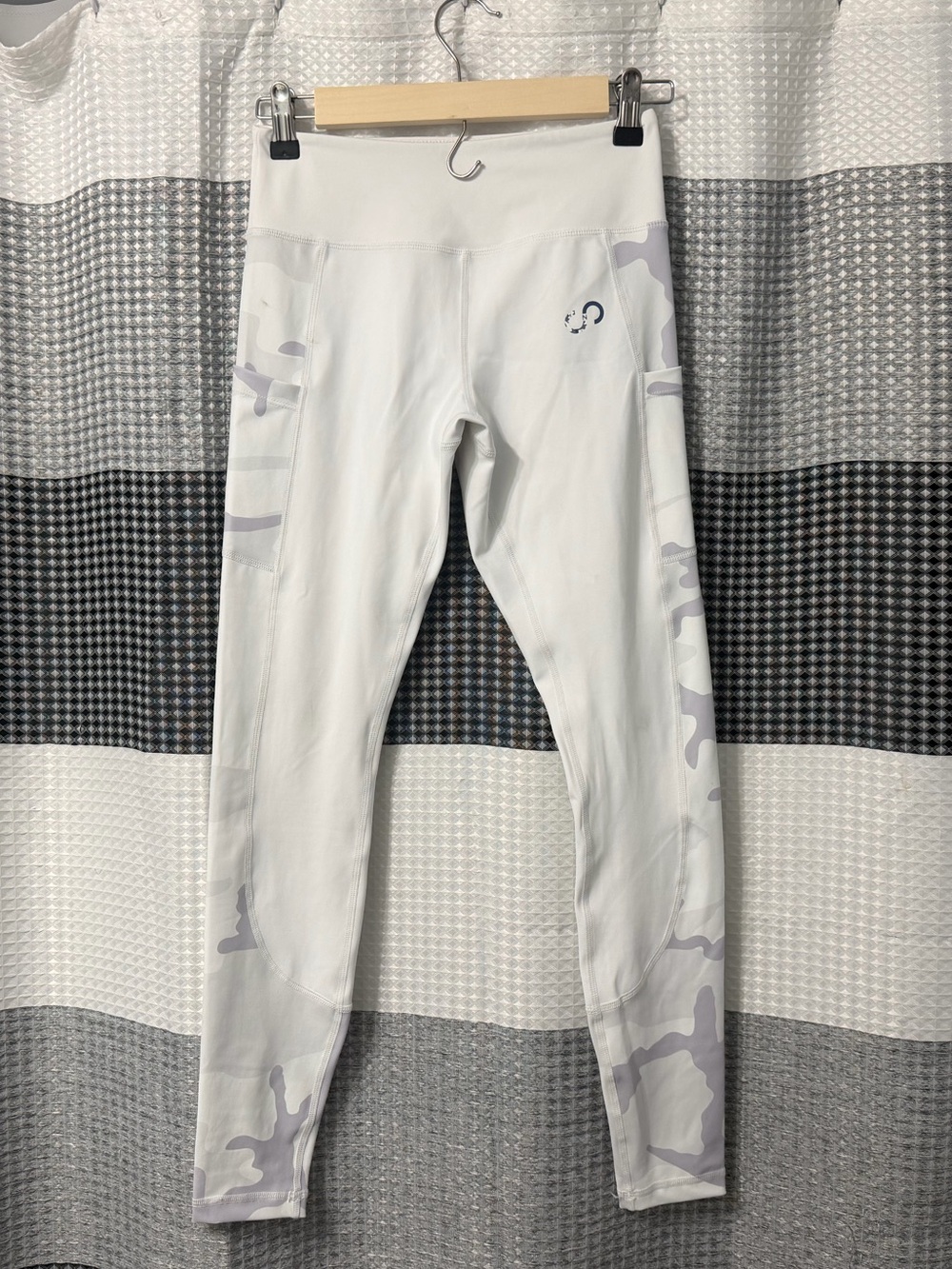 Curves N Combat Boots white camo Leggings